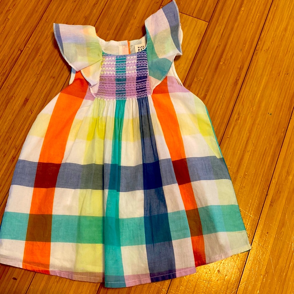 Brand new. Smoke free house. Never worn.  Plaid dress with bloomers. Baby gap.
